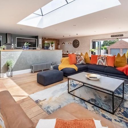 The Stables Luxury House With Hot Tub Appartement York Buitenkant foto
