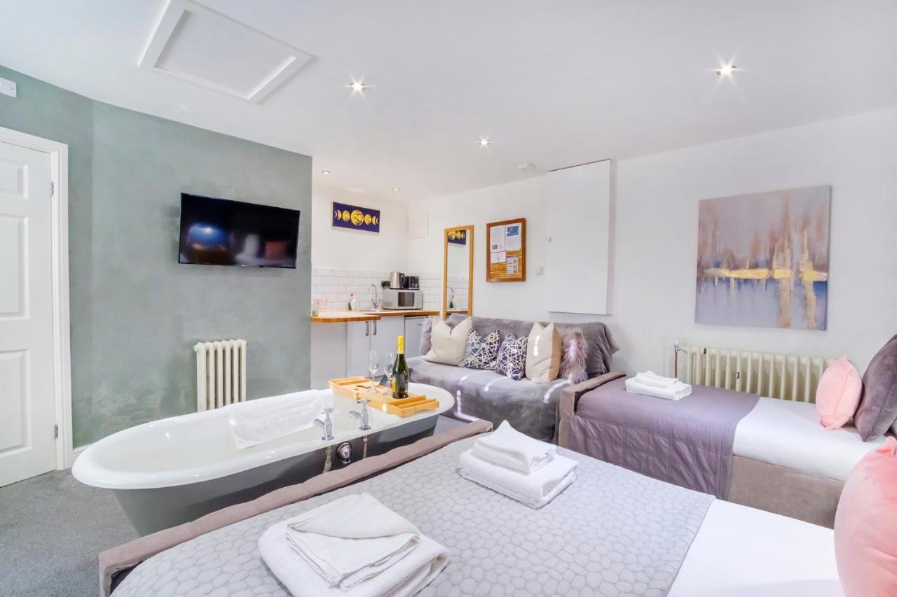 The Stables Luxury House With Hot Tub Appartement York Buitenkant foto